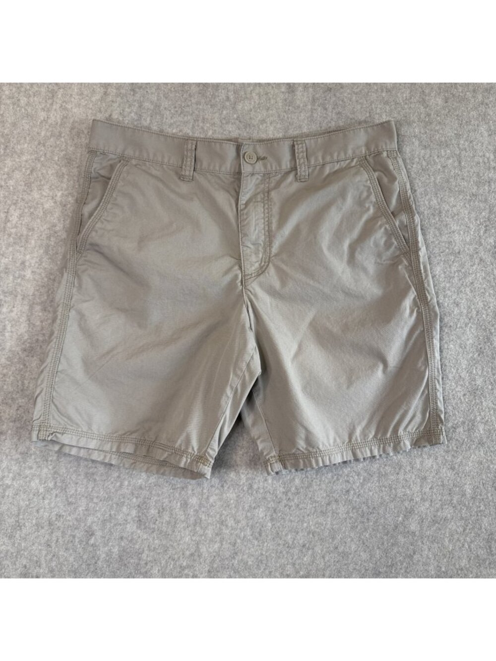 John Varvatos USA Chino Shorts Mens 34 Khaki Cotton Flat Front Casual Coastal 8"